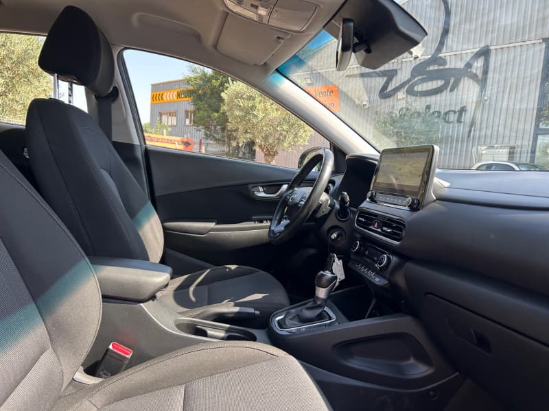 HYUNDAI KONA photo 4