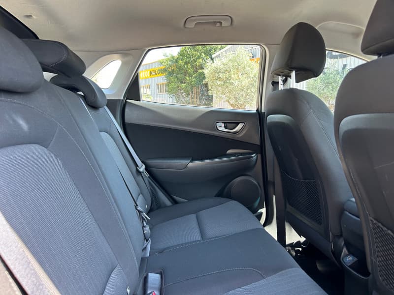 HYUNDAI KONA photo 5