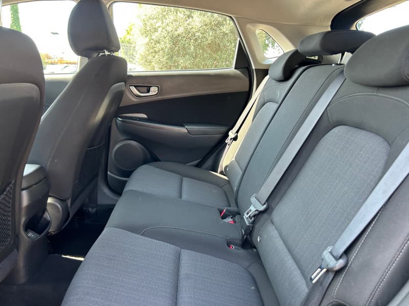 HYUNDAI KONA photo 6