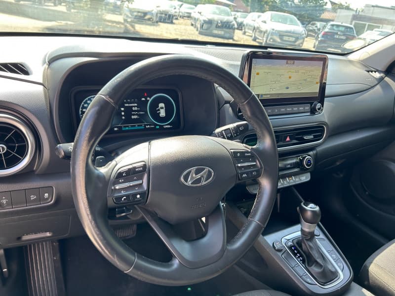 HYUNDAI KONA photo 8