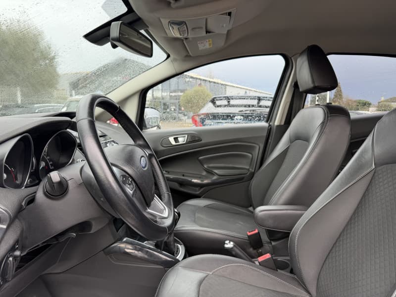 FORD ECOSPORT photo 3