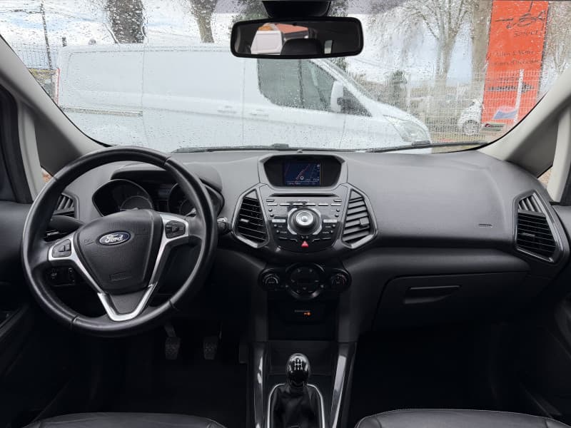 FORD ECOSPORT photo 5