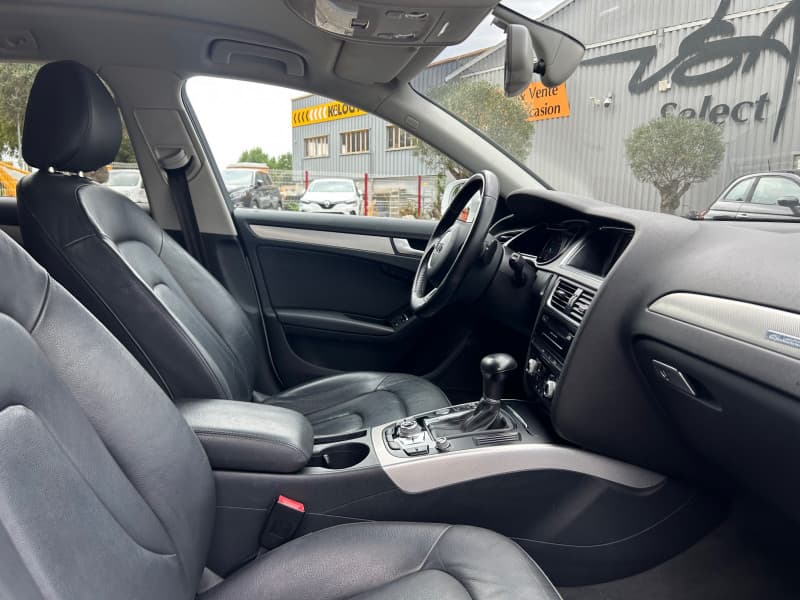 AUDI A4 AVANT photo 4