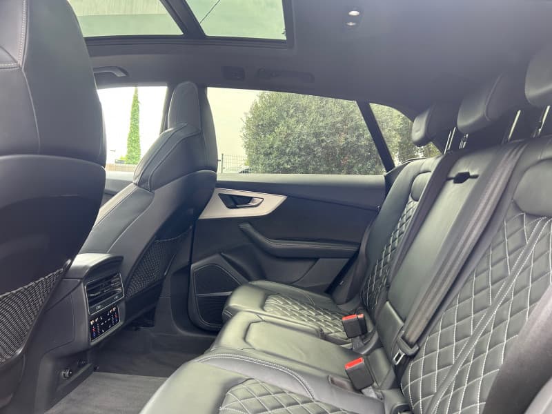 AUDI Q8 photo 5