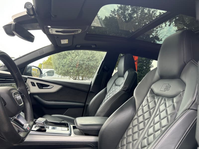 AUDI Q8 photo 7