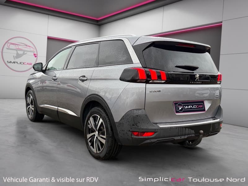 PEUGEOT 5008 photo 3