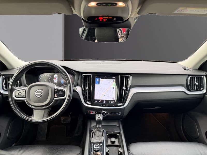 VOLVO V60 photo 2