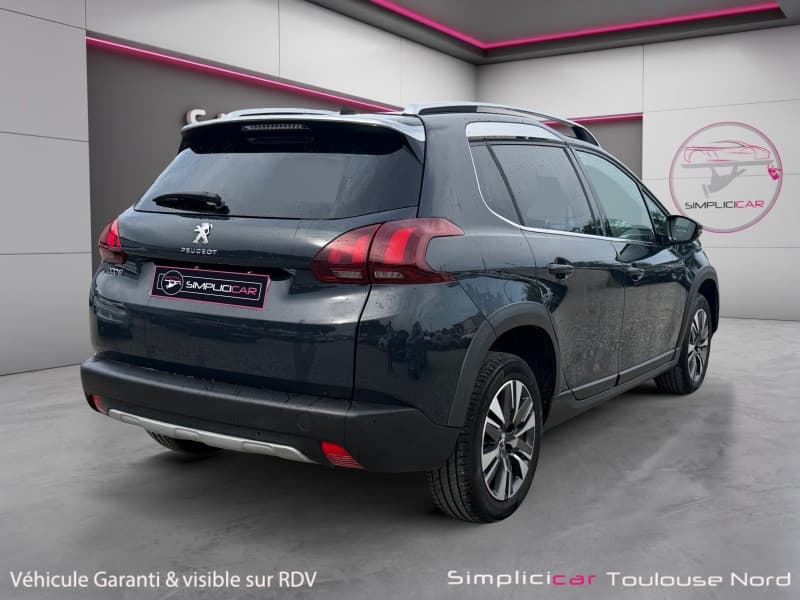 PEUGEOT 2008 photo 8