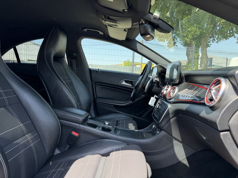 MERCEDES CLA photo 4