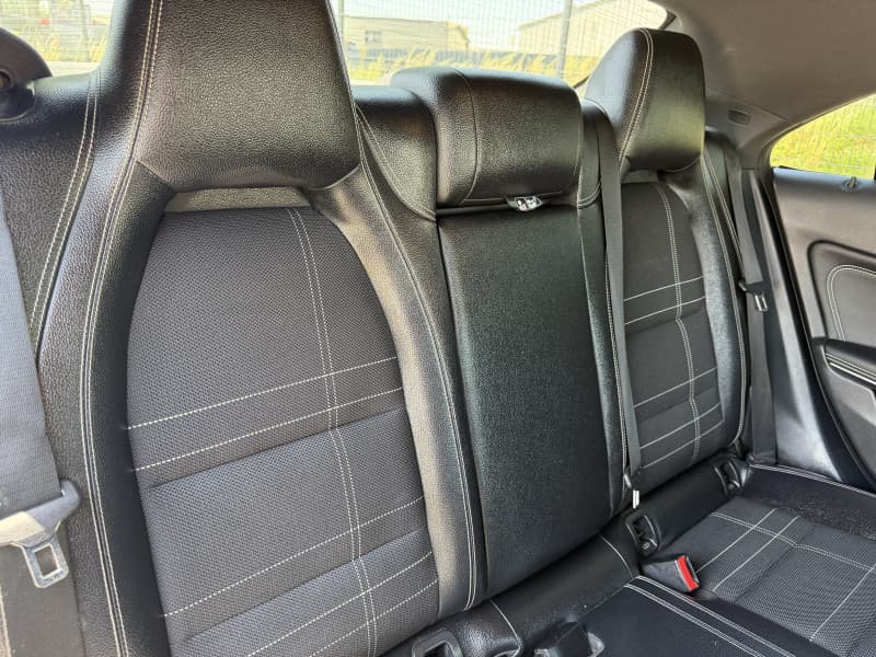 MERCEDES CLA photo 5