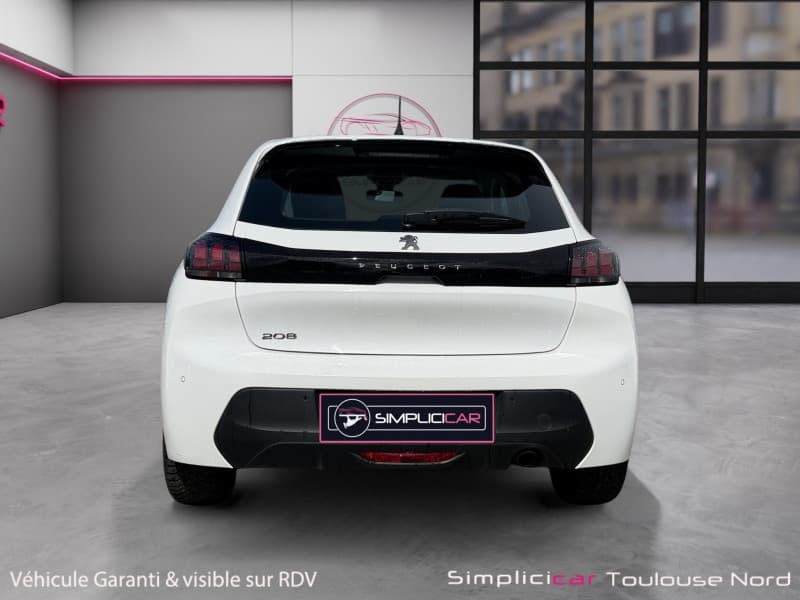 PEUGEOT 208 photo 7