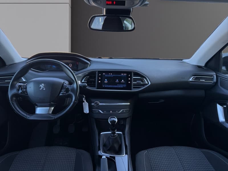 PEUGEOT 308 SW photo 2