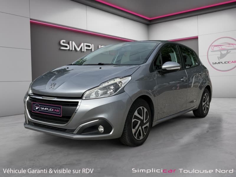 PEUGEOT 208 photo 5