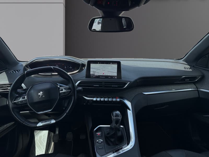 PEUGEOT 3008 photo 2