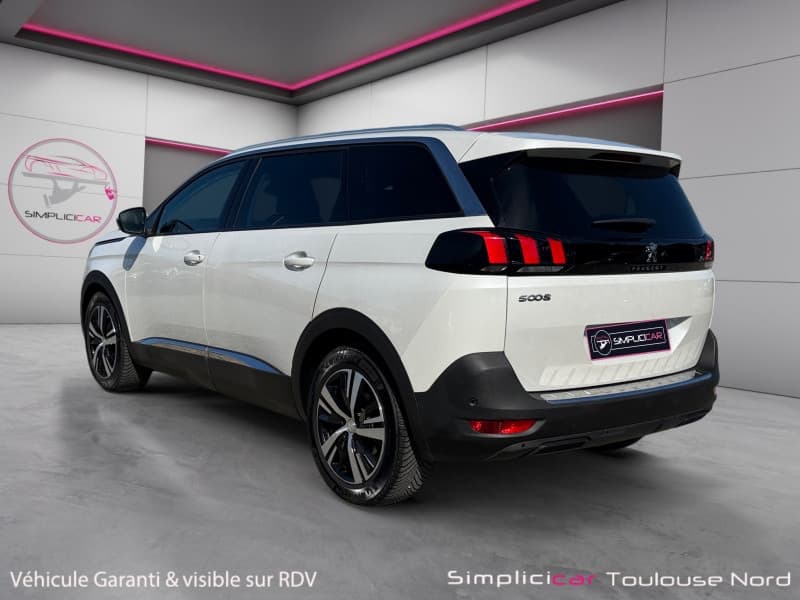 PEUGEOT 5008 photo 3