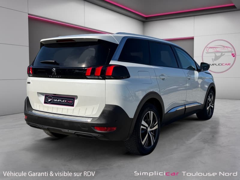 PEUGEOT 5008 photo 8