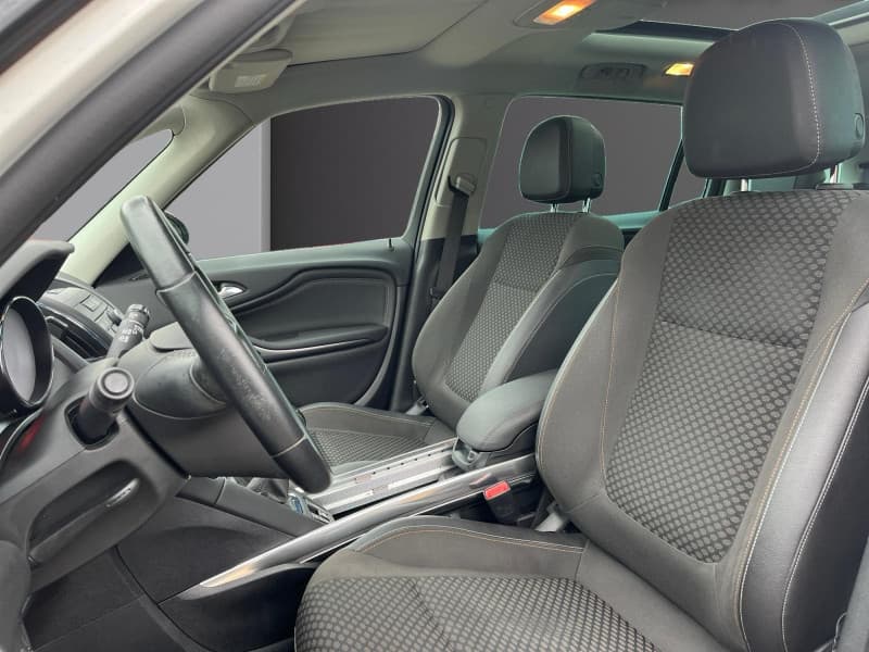 OPEL ZAFIRA TOURER photo 7