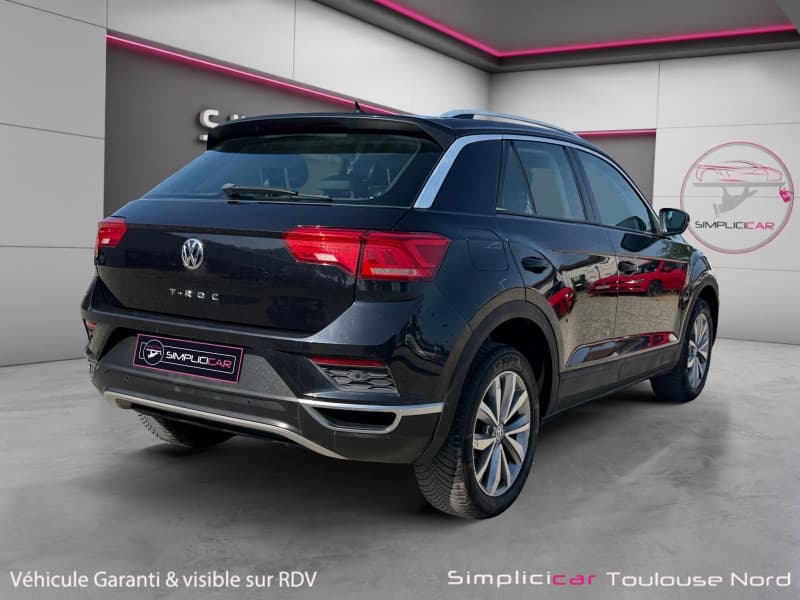 VOLKSWAGEN T-ROC photo 8
