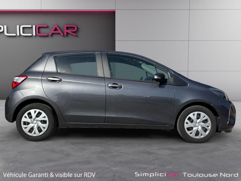 TOYOTA YARIS photo 5