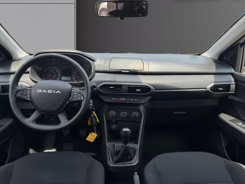 DACIA SANDERO photo 2