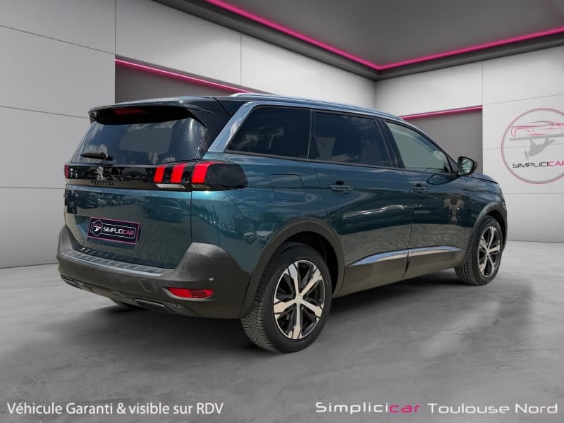 PEUGEOT 5008 photo 8